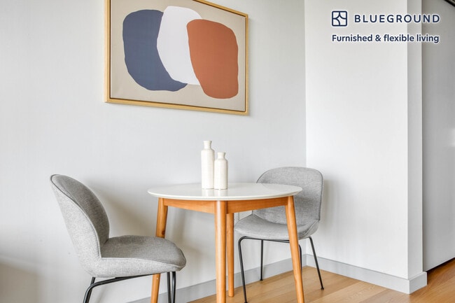 Photo - 315 A St Unidad FL12-ID488