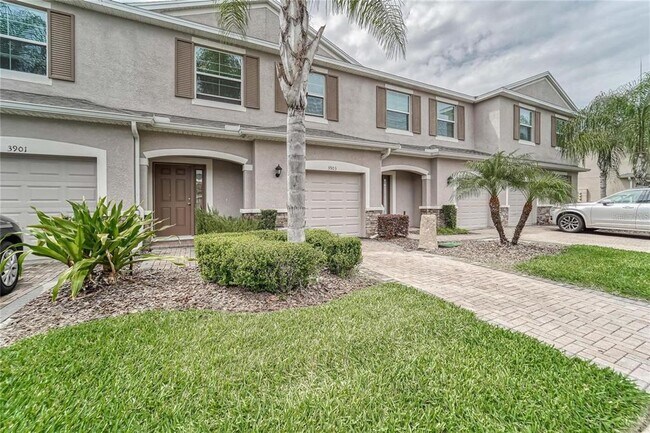 Photo - 3903 Silverlake Way