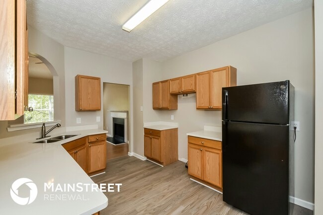 4107 Robin Cir