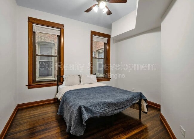 Photo - 4923 S Vincennes Ave Unit 2