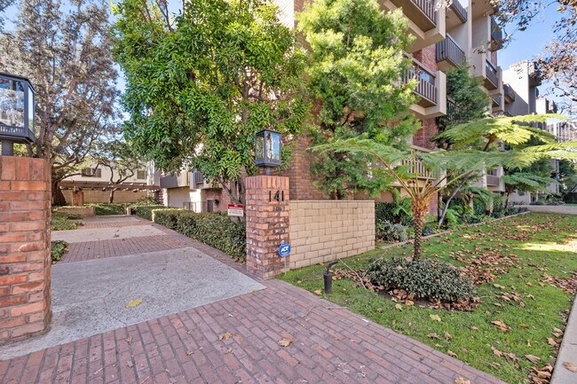 Photo - 141 S Linden Dr Unit 141 S. Linden #203