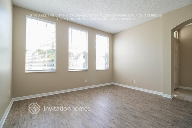 Photo - 643 Bridgeway Blvd