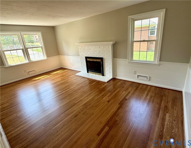 Photo - 11402 Creekside Dr