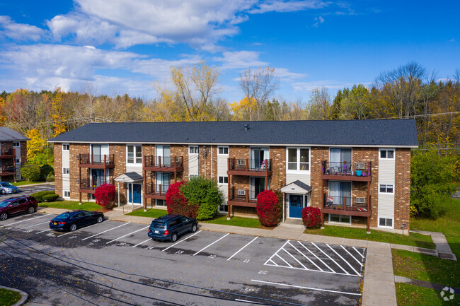 Building Photo - Brentwood Village Apartments