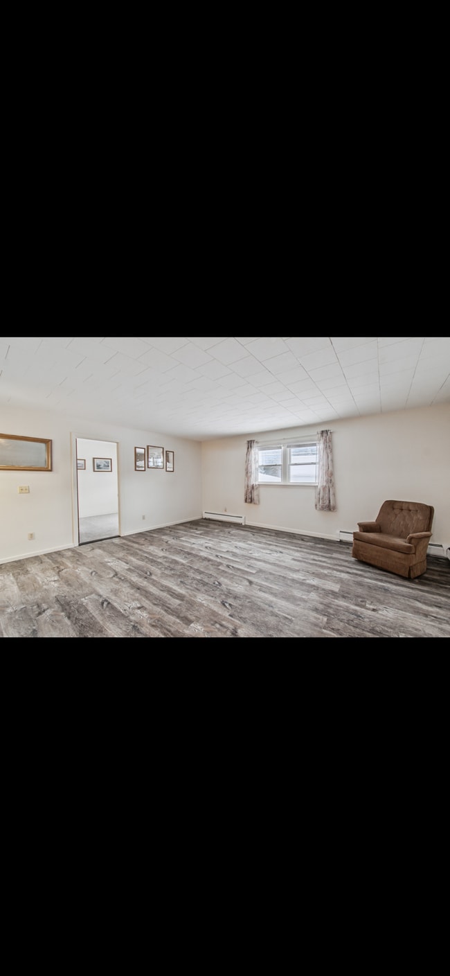 Photo - Waterville Post Office Unidad 1