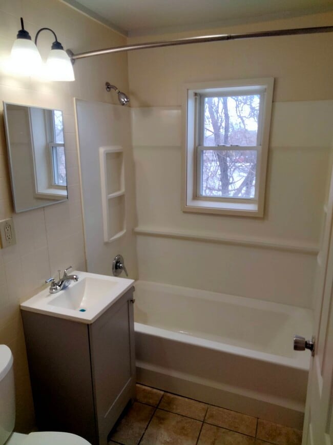 Photo - 29-31 Annawan St