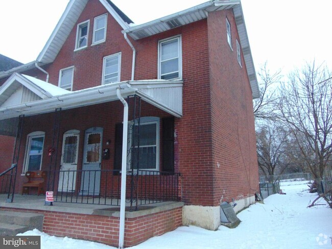 Building Photo - 10 Strode Ave Rental