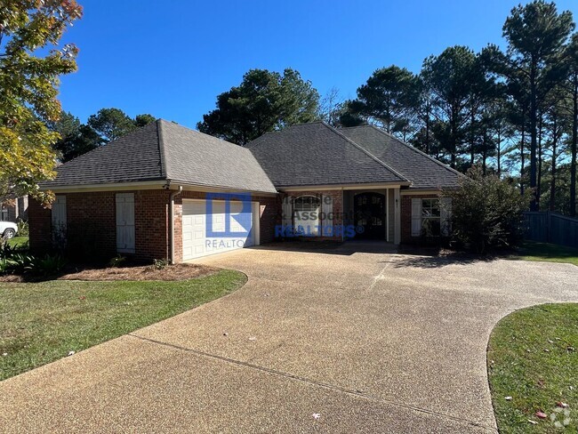 Building Photo - 4 Bed/3 Bath home Ashbrooke Subdivision Ma...