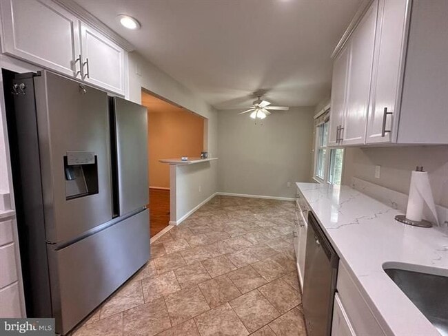 Photo - 13 Carriage House Cir