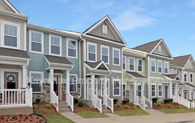 Building Photo - 1729 Granby Hts Dr