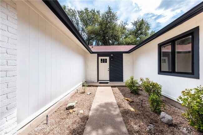 Photo - 7601 West Gate Blvd