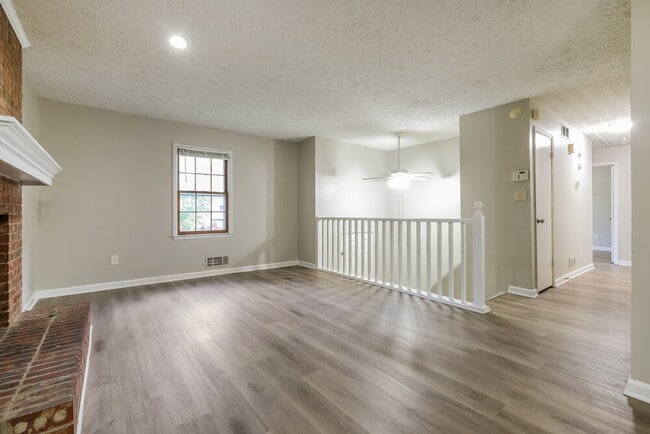 Photo - 180 Belmont Farms Dr