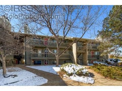 Private condo with easy access to lower level. - 695 Manhattan Drive (Boulder, CO)