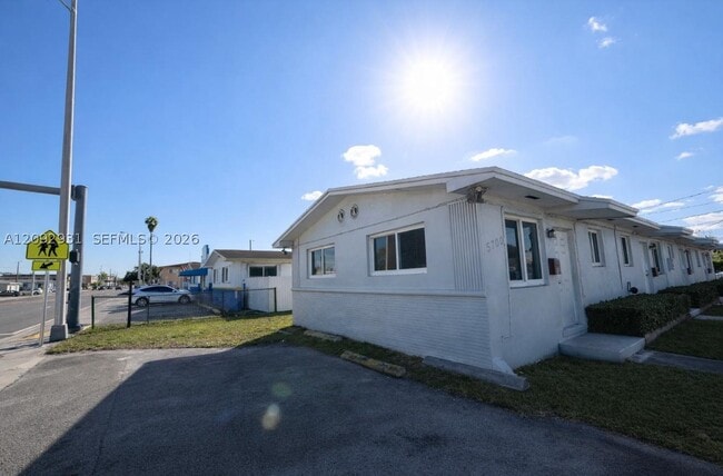 5700 SW 4th St Unit 4