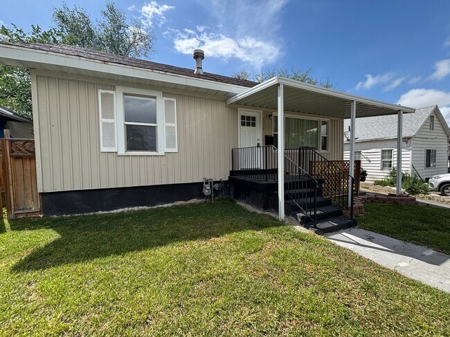 Amazing updated 4 bedroom Magna home is a ... - Amazing updated 4 bedroom Magna home is a ...