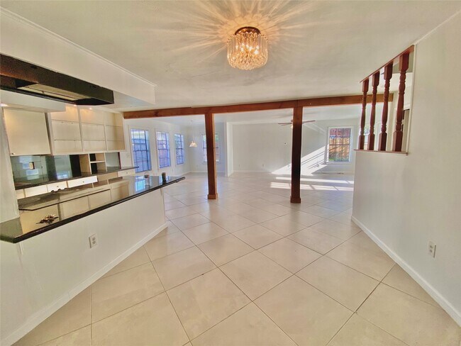 Photo - 11606 Sagehurst Ln