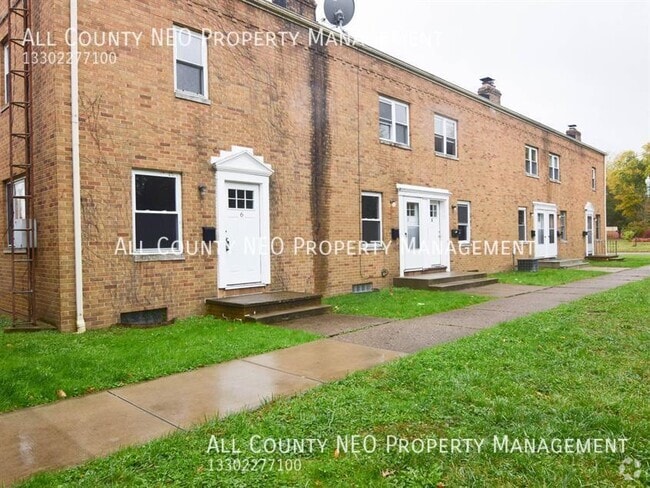 Building Photo - 2116 Market Ave N Unit 4 Rental