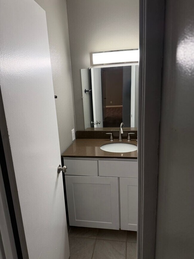 2827 North O.Henry Boulevard Unit 2817G