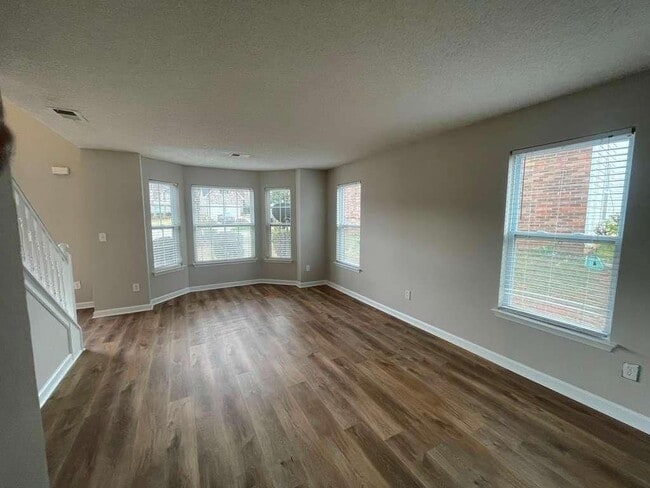 Photo - 408 Canoga Ct