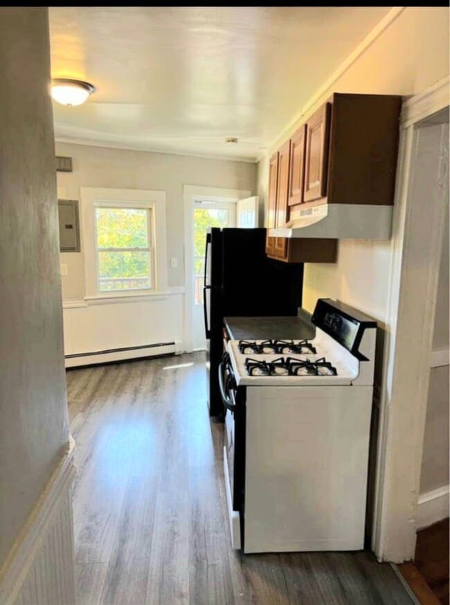 Building Photo - 598 Hyde Park Ave Unit 3