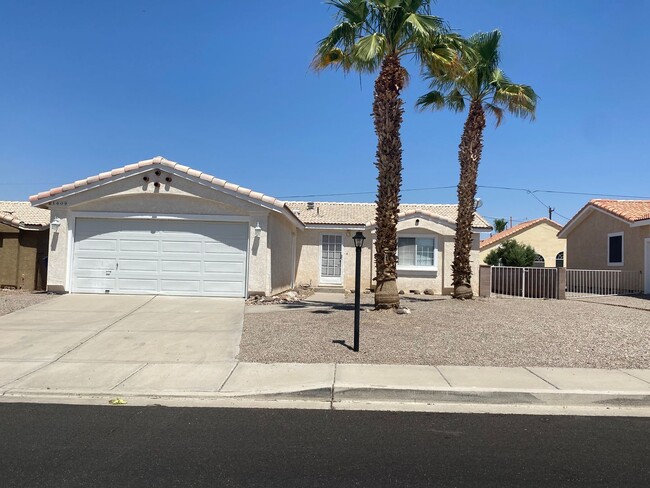 Great 2 Bedroom Home in Bullhead City! - Great 2 Bedroom Home in Bullhead City!