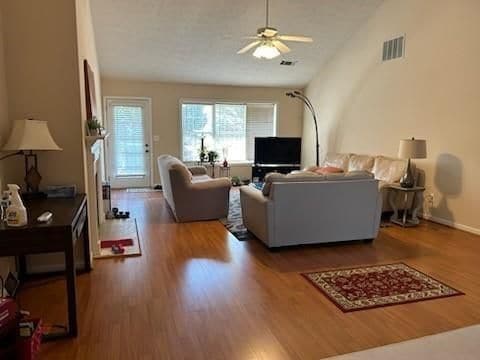 Photo - 416 Canterbury Pl Dr