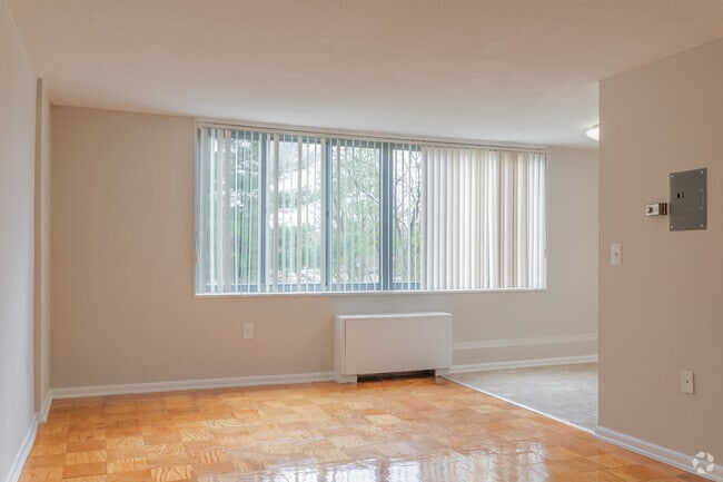0BR, 1BA - 478SF