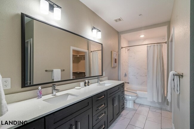 Photo - 1535 Canal St Unidad 703