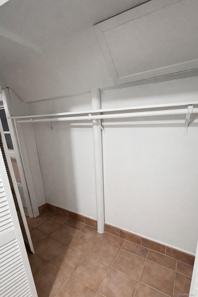 Photo - 278 Mile Square Rd