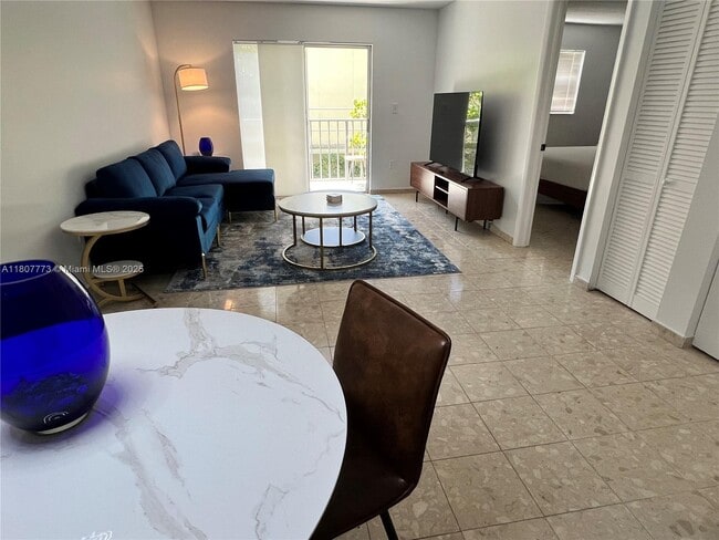 Photo - 1605 Meridian Ave Condo Unit 202