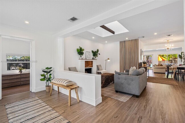 Photo - 2263 SW 21st St