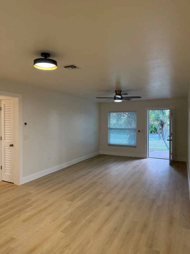 Photo - 1925 Forked Creek Dr