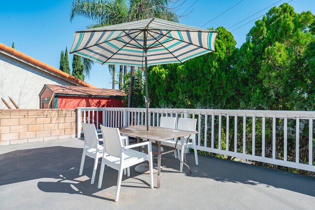 Photo - 1250 Stratford Ln