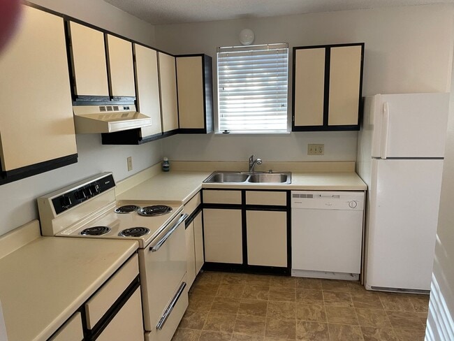 Photo - Hulon Lane - Near Lexington Medical Center