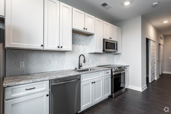 Floor Plan E- 1 Br, 1 Ba - 626 SF