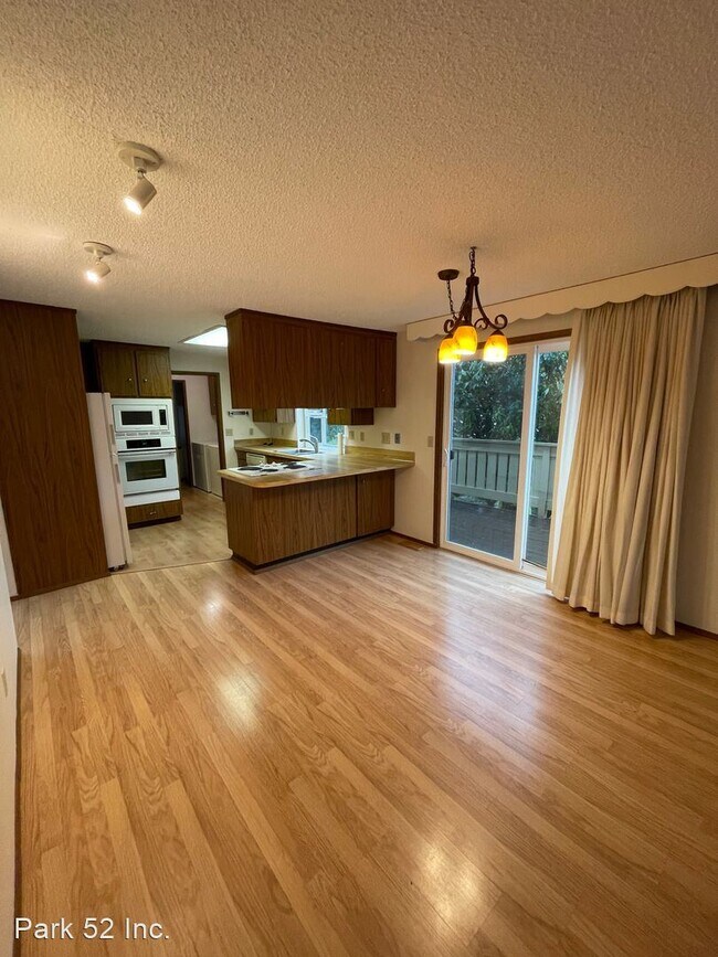 Photo - 2 br, 2 bath House - 7117 40th St W #26