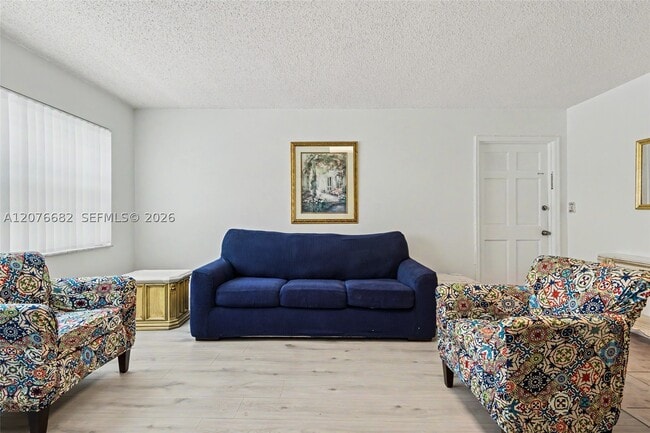 Photo - 2500 NE 9th St Unit 111