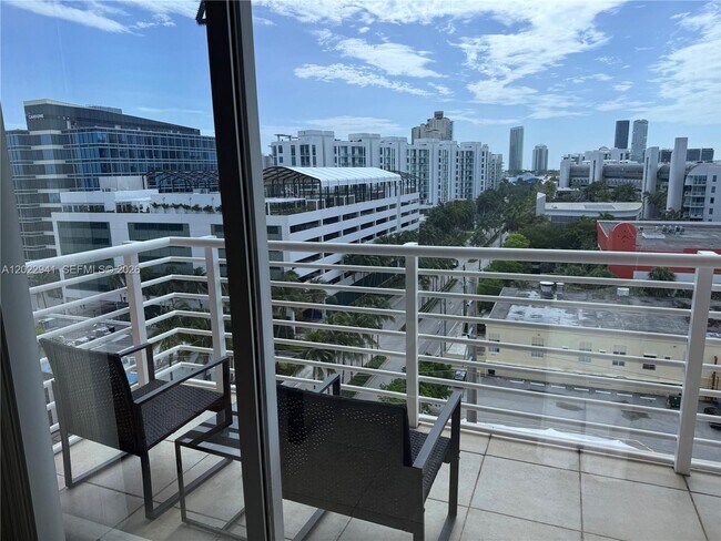 18800 NE 29th Ave Unit 1013