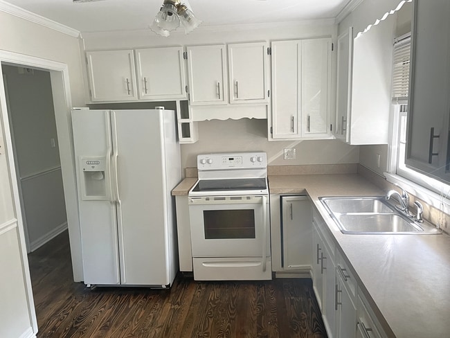 Photo - 224 Wood Dale Dr