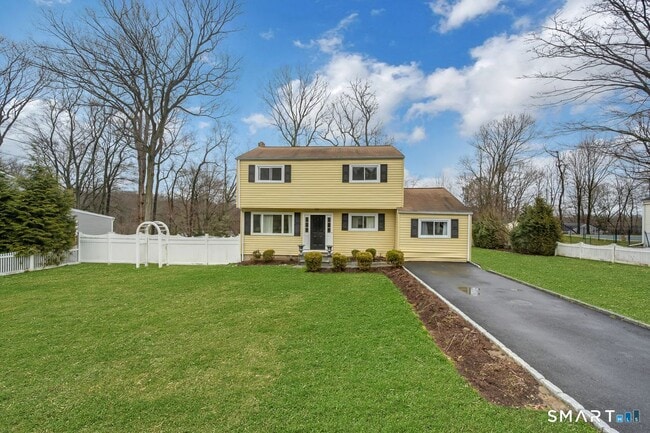 Photo - 51 Ledgewood Dr