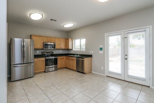 Photo - 153 E Dry Creek Rd