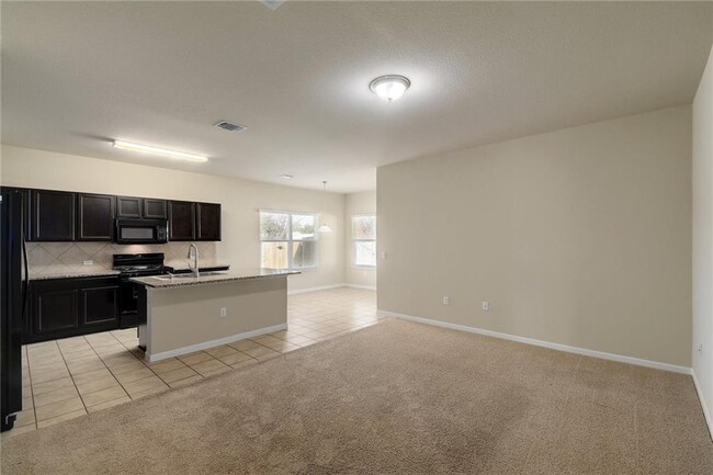 Photo - 613 Brashear Ln