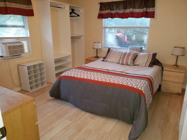 Photo - 1032 E Rd Unit 2