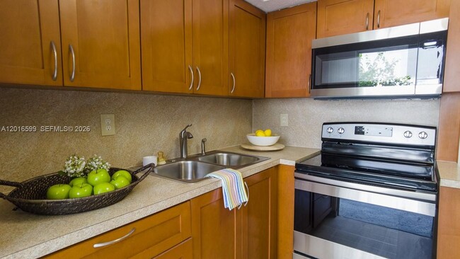Photo - 1821 Jefferson Ave Unit 106