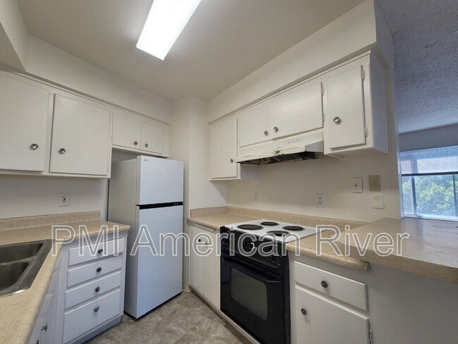 Photo - 6124 Terrell Dr Unit 3