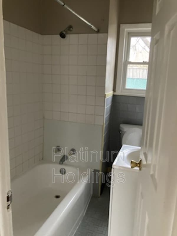 Photo - 1049 Neville Ave