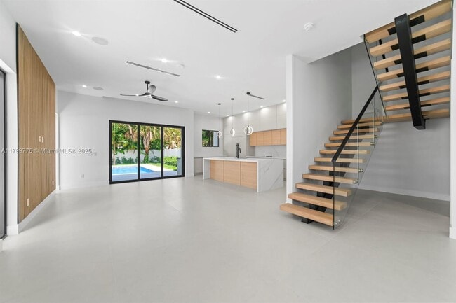 Photo - 1320 NE 16th Ave