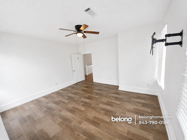 Photo - 914 Beman St