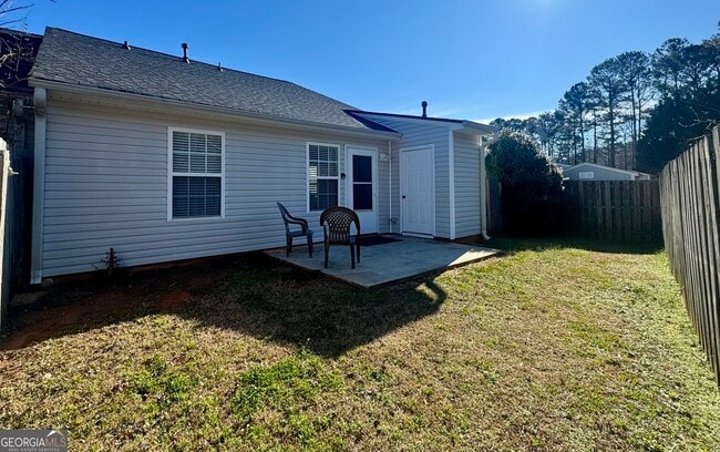 Photo - 1653 Summerwoods Cir