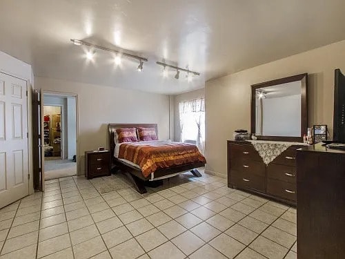 Photo - 11757 S Grandville Ave